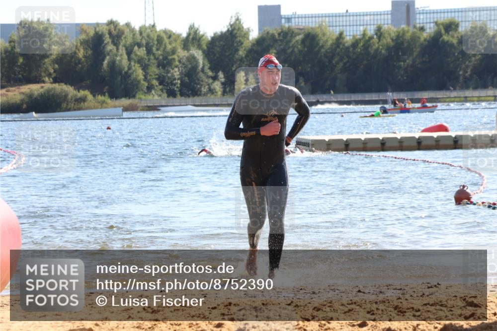 07.09.2025 - 19. Norderstedt Triathlon Luisa Fischer http://msf.ph/oto/8752390 07.09.2025 15:33:36 Schwimmen 503, 1080 meine-sportfotos.de
