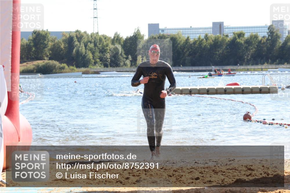 07.09.2025 - 19. Norderstedt Triathlon Luisa Fischer http://msf.ph/oto/8752391 07.09.2025 15:33:37 Schwimmen 503 meine-sportfotos.de