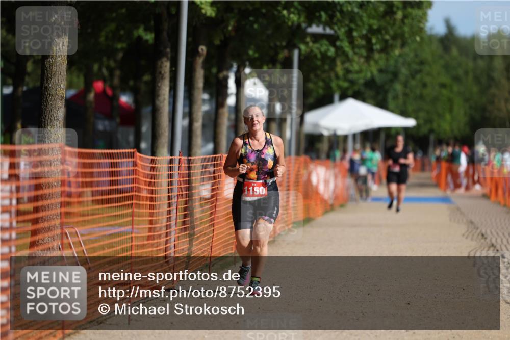 07.09.2025 - 19. Norderstedt Triathlon Michael Strokosch http://msf.ph/oto/8752395 07.09.2025 10:36:28 Laufen 1150 meine-sportfotos.de