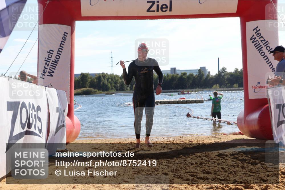 07.09.2025 - 19. Norderstedt Triathlon Luisa Fischer http://msf.ph/oto/8752419 07.09.2025 15:33:40 Schwimmen 503 meine-sportfotos.de