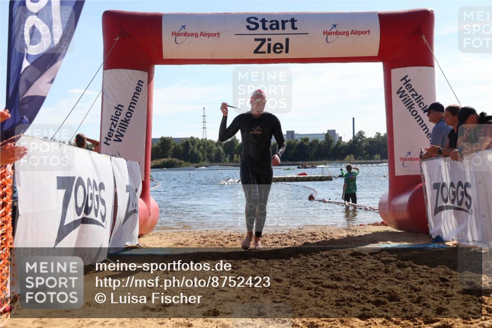 07.09.2025 - 19. Norderstedt Triathlon Luisa Fischer http://msf.ph/oto/8752423 07.09.2025 15:33:40 Schwimmen 503 meine-sportfotos.de