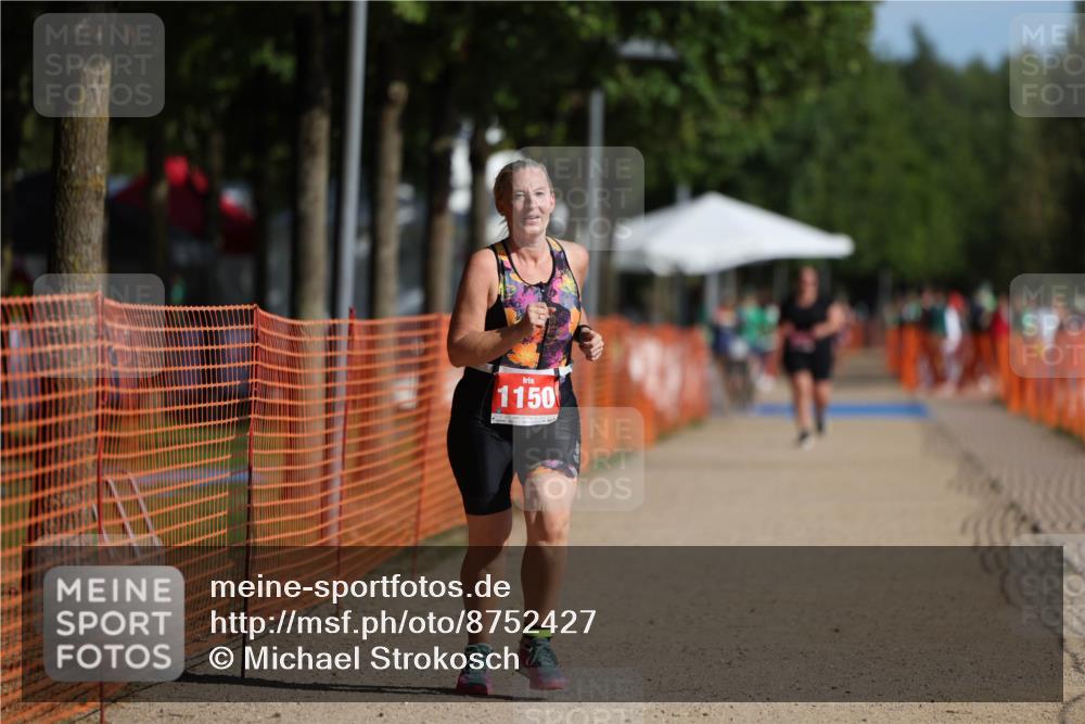 07.09.2025 - 19. Norderstedt Triathlon Michael Strokosch http://msf.ph/oto/8752427 07.09.2025 10:36:30 Laufen 1150 meine-sportfotos.de