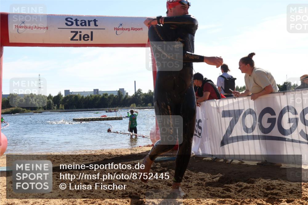07.09.2025 - 19. Norderstedt Triathlon Luisa Fischer http://msf.ph/oto/8752445 07.09.2025 15:33:42 Schwimmen 503 meine-sportfotos.de