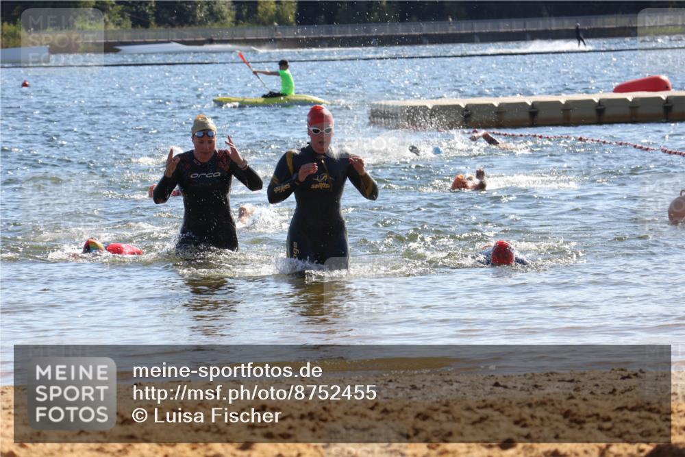 07.09.2025 - 19. Norderstedt Triathlon Luisa Fischer http://msf.ph/oto/8752455 07.09.2025 15:34:11 Schwimmen  meine-sportfotos.de