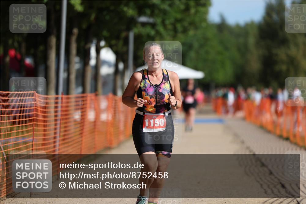 07.09.2025 - 19. Norderstedt Triathlon Michael Strokosch http://msf.ph/oto/8752458 07.09.2025 10:36:31 Laufen 1150 meine-sportfotos.de