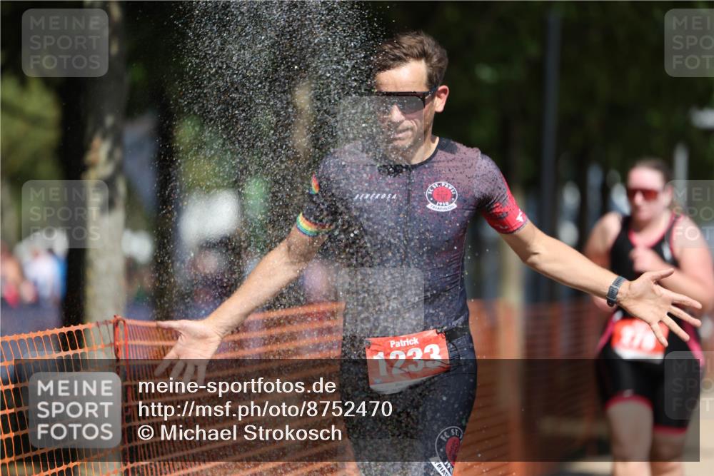07.09.2025 - 19. Norderstedt Triathlon Michael Strokosch http://msf.ph/oto/8752470 07.09.2025 12:46:21 Laufen 278, 695, 728, 1233 meine-sportfotos.de