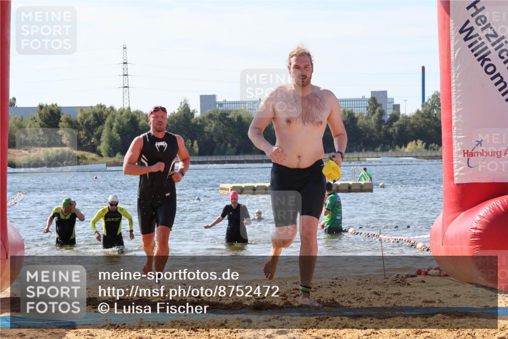 07.09.2025 - 19. Norderstedt Triathlon Luisa Fischer http://msf.ph/oto/8752472 07.09.2025 11:23:09 Schwimmen 703, 857, 859 meine-sportfotos.de