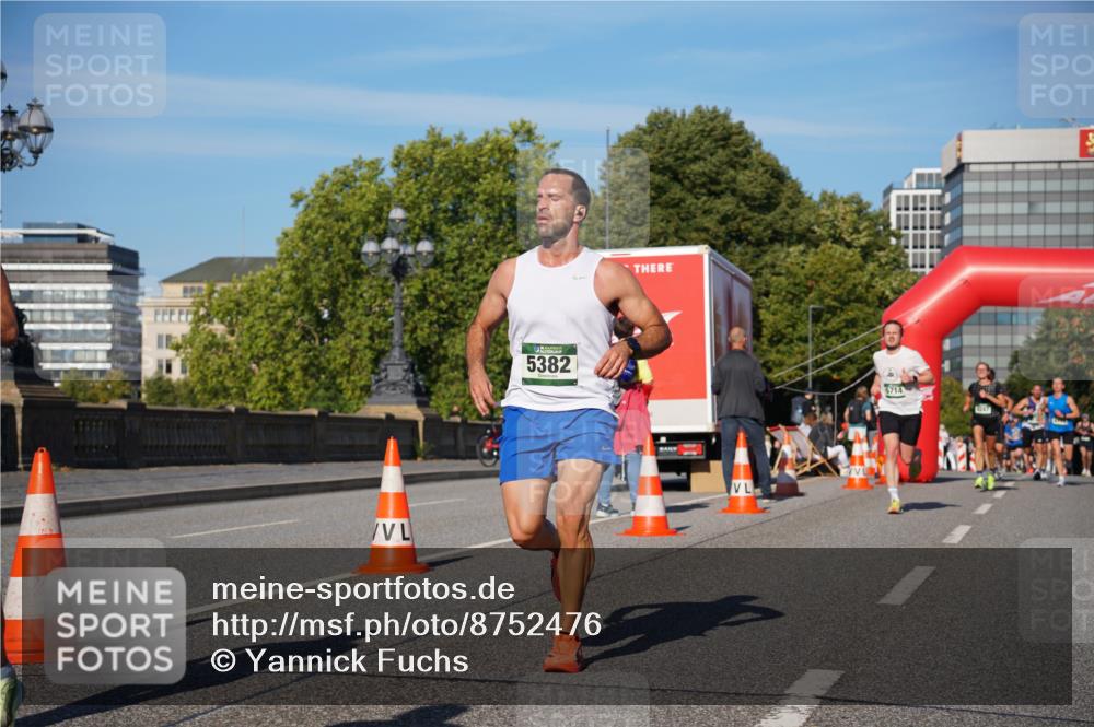 07.09.2025 - BARMER Alsterlauf Yannick Fuchs http://msf.ph/oto/8752476 07.09.2025 09:36:20 Laufen 5382, 5714 meine-sportfotos.de