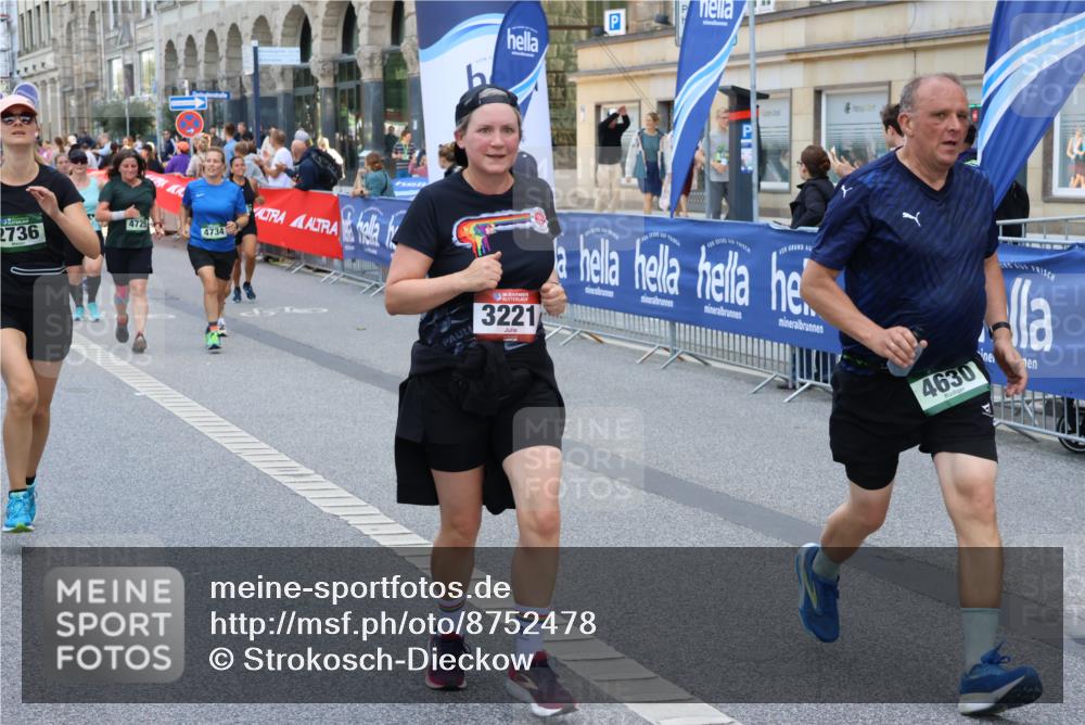 07.09.2025 - BARMER Alsterlauf Strokosch-Dieckow http://msf.ph/oto/8752478 07.09.2025 10:14:57 Ziel 2158, 2651, 2674, 2705, 2936, 3132, 3133, 3243, 3548, 3703, 3885, 3886, 4020, 4021, 4024, 4177, 4442, 4443, 4556, 4756, 4757, 4878, 4879, 5134, 5291, 5631, 5952, 6194 meine-sportfotos.de