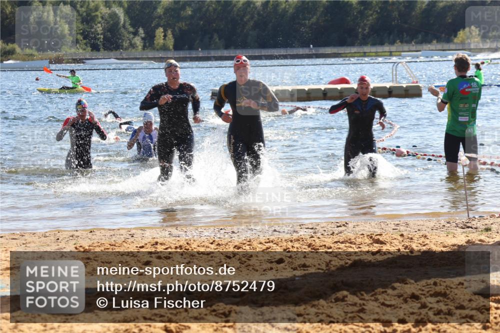 07.09.2025 - 19. Norderstedt Triathlon Luisa Fischer http://msf.ph/oto/8752479 07.09.2025 15:34:14 Schwimmen 1065, 1073, 1099 meine-sportfotos.de