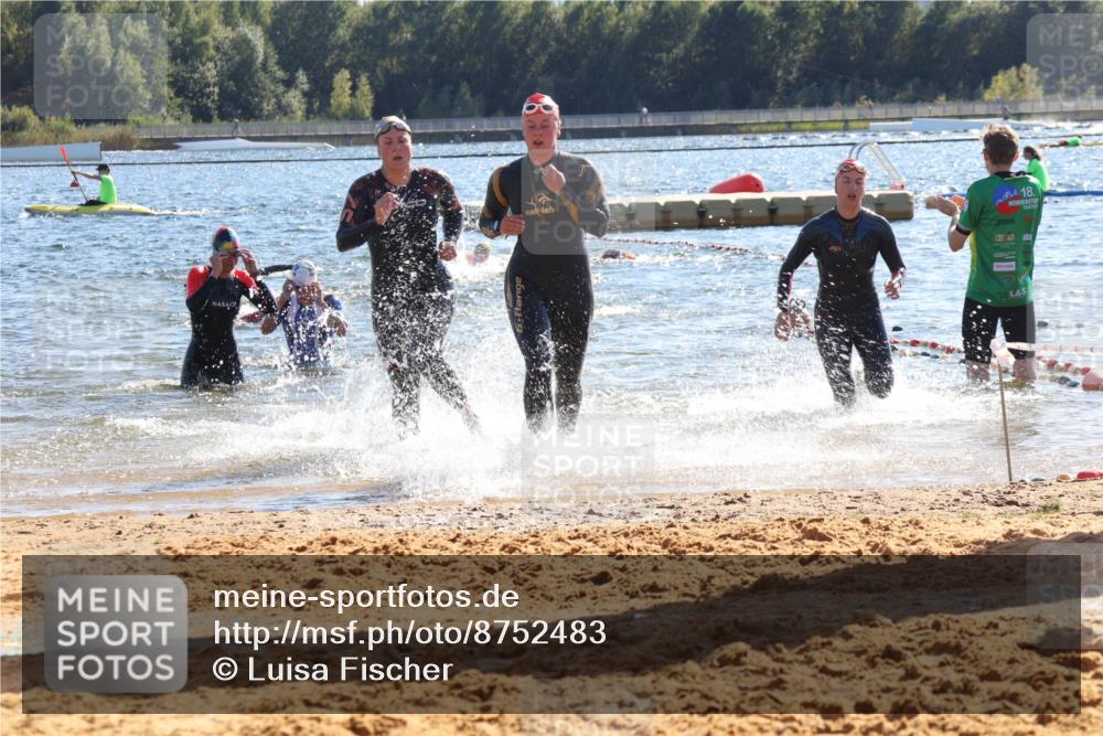 07.09.2025 - 19. Norderstedt Triathlon Luisa Fischer http://msf.ph/oto/8752483 07.09.2025 15:34:14 Schwimmen 1065, 1073, 1099 meine-sportfotos.de