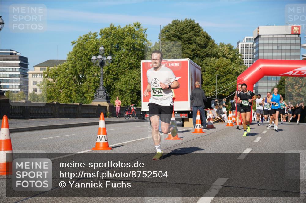 07.09.2025 - BARMER Alsterlauf Yannick Fuchs http://msf.ph/oto/8752504 07.09.2025 09:36:23 Laufen 8287, 337 meine-sportfotos.de
