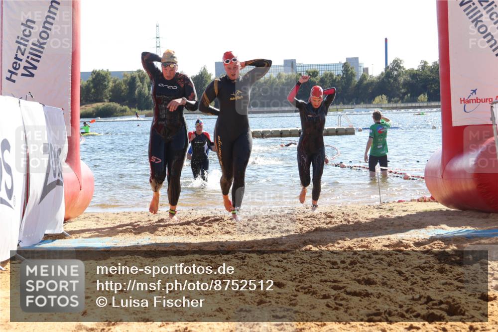 07.09.2025 - 19. Norderstedt Triathlon Luisa Fischer http://msf.ph/oto/8752512 07.09.2025 15:34:17 Schwimmen 1065, 1073, 1092, 1099 meine-sportfotos.de