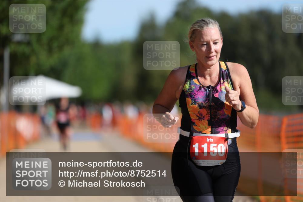 07.09.2025 - 19. Norderstedt Triathlon Michael Strokosch http://msf.ph/oto/8752514 07.09.2025 10:36:33 Laufen 1150 meine-sportfotos.de