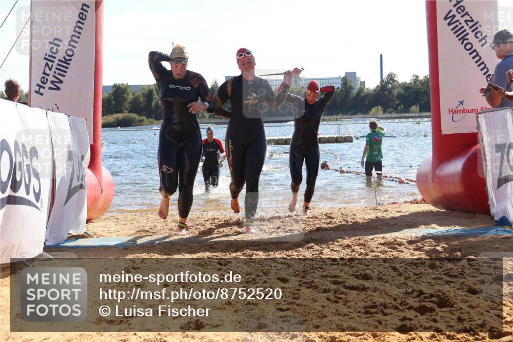 07.09.2025 - 19. Norderstedt Triathlon Luisa Fischer http://msf.ph/oto/8752520 07.09.2025 15:34:18 Schwimmen 1065, 1073, 1092, 1099, 1563 meine-sportfotos.de