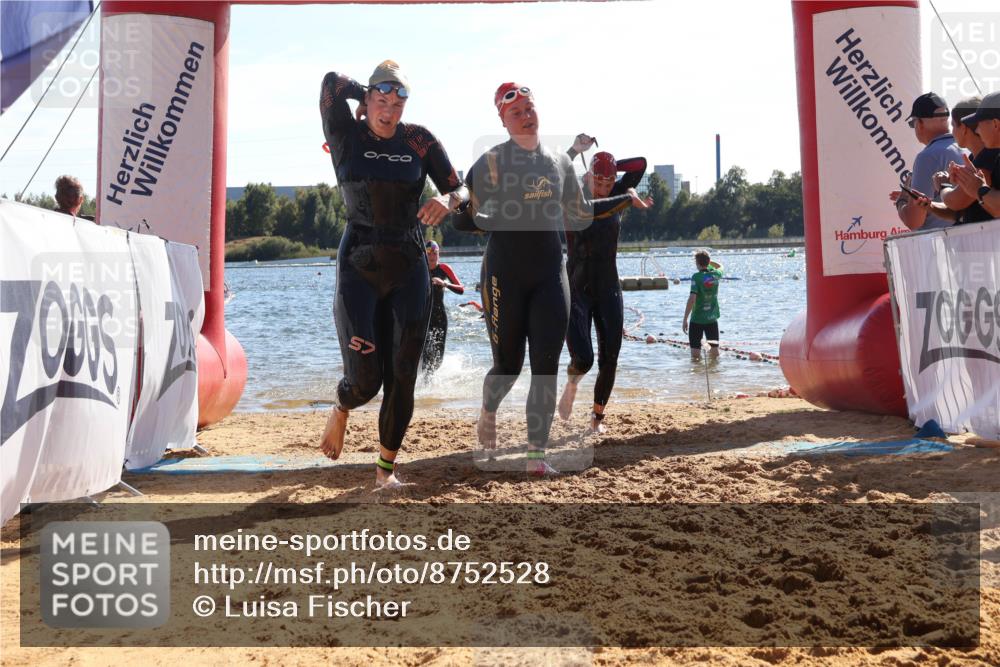 07.09.2025 - 19. Norderstedt Triathlon Luisa Fischer http://msf.ph/oto/8752528 07.09.2025 15:34:19 Schwimmen 1065, 1073, 1092, 1099, 1563 meine-sportfotos.de