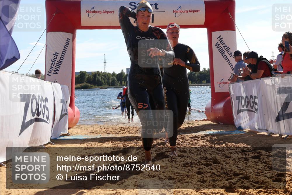 07.09.2025 - 19. Norderstedt Triathlon Luisa Fischer http://msf.ph/oto/8752540 07.09.2025 15:34:20 Schwimmen 1065, 1073, 1092, 1099, 1563 meine-sportfotos.de