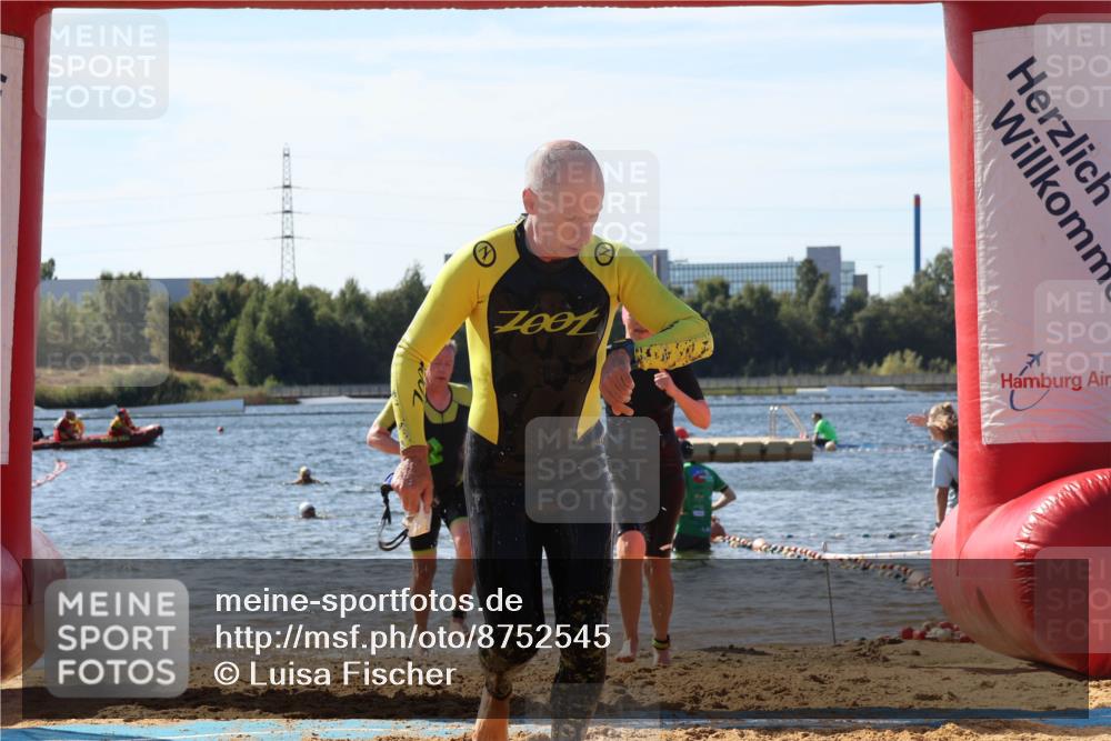 07.09.2025 - 19. Norderstedt Triathlon Luisa Fischer http://msf.ph/oto/8752545 07.09.2025 11:23:17 Schwimmen 703, 807, 857, 1282, 1349 meine-sportfotos.de