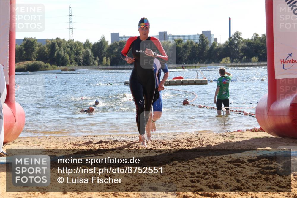 07.09.2025 - 19. Norderstedt Triathlon Luisa Fischer http://msf.ph/oto/8752551 07.09.2025 15:34:22 Schwimmen 1065, 1073, 1092, 1099, 1563 meine-sportfotos.de