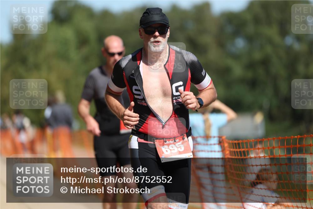 07.09.2025 - 19. Norderstedt Triathlon Michael Strokosch http://msf.ph/oto/8752552 07.09.2025 12:46:25 Laufen 278, 695, 728, 838, 1233 meine-sportfotos.de