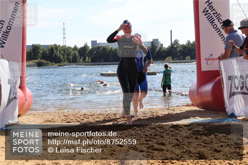 07.09.2025 - 19. Norderstedt Triathlon Luisa Fischer http://msf.ph/oto/8752559 07.09.2025 15:34:23 Schwimmen 1065, 1073, 1092, 1099, 1563 meine-sportfotos.de