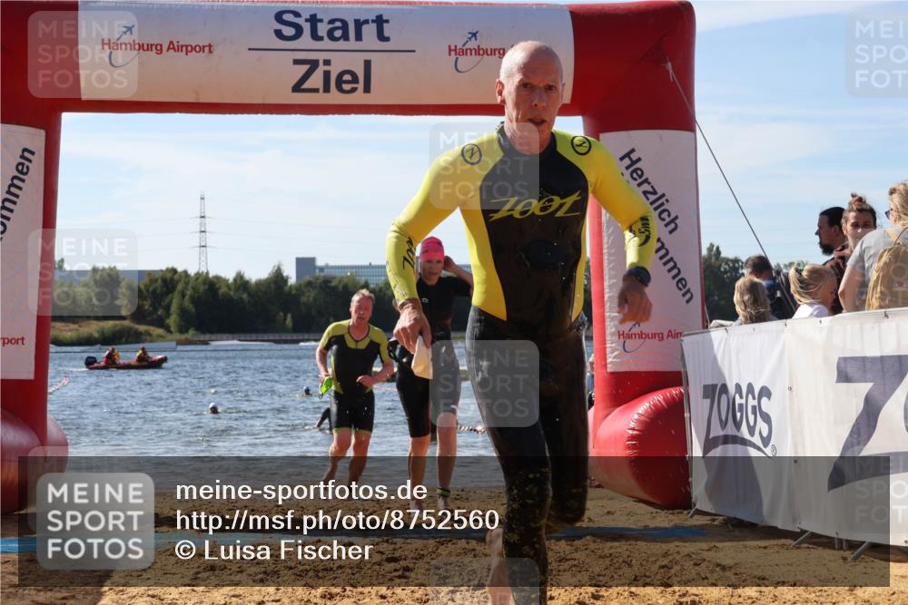 07.09.2025 - 19. Norderstedt Triathlon Luisa Fischer http://msf.ph/oto/8752560 07.09.2025 11:23:18 Schwimmen 703, 807, 857, 1282, 1349 meine-sportfotos.de