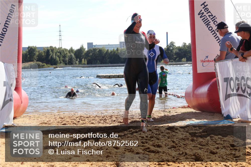 07.09.2025 - 19. Norderstedt Triathlon Luisa Fischer http://msf.ph/oto/8752562 07.09.2025 15:34:23 Schwimmen 1065, 1073, 1092, 1099, 1563 meine-sportfotos.de