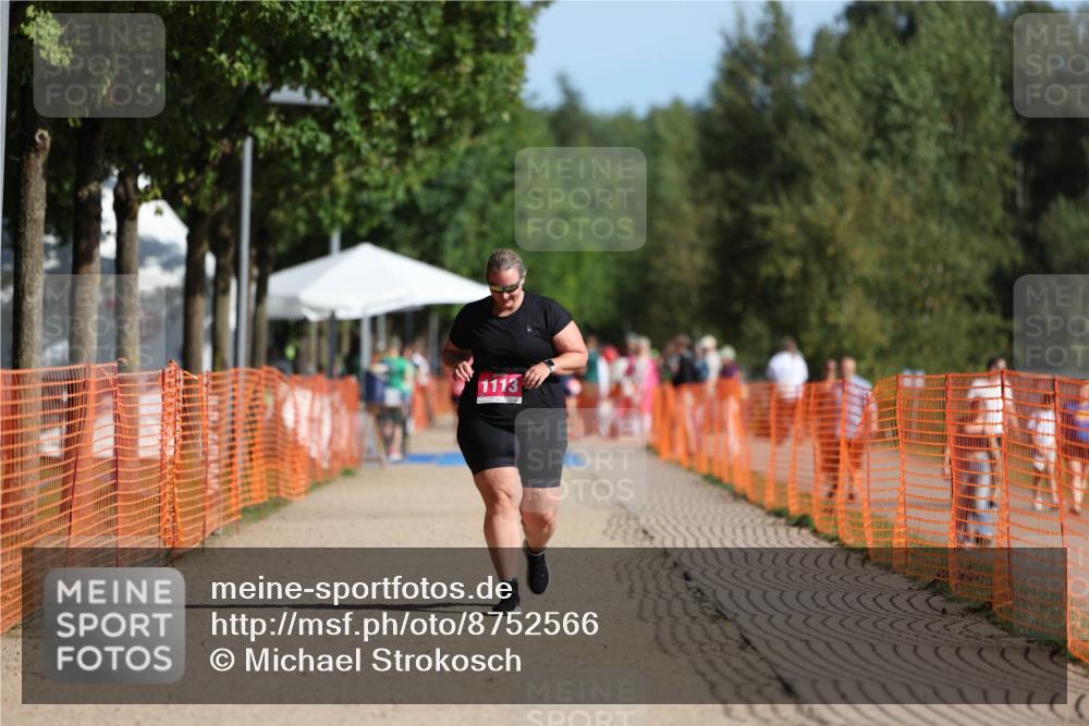 07.09.2025 - 19. Norderstedt Triathlon Michael Strokosch http://msf.ph/oto/8752566 07.09.2025 10:36:42 Laufen 1113 meine-sportfotos.de