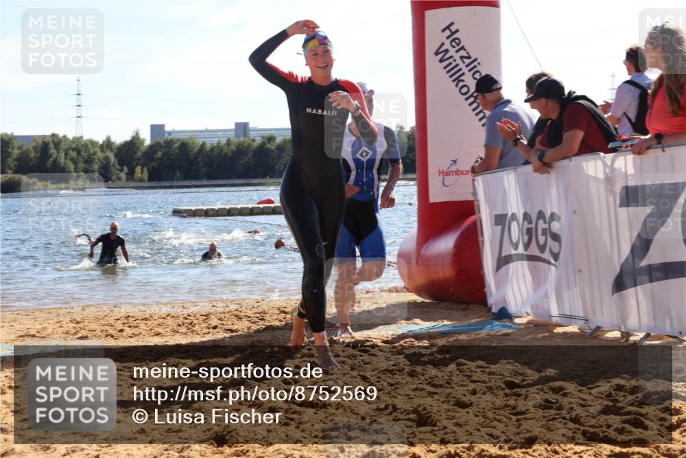 07.09.2025 - 19. Norderstedt Triathlon Luisa Fischer http://msf.ph/oto/8752569 07.09.2025 15:34:23 Schwimmen 1065, 1073, 1092, 1099, 1563 meine-sportfotos.de