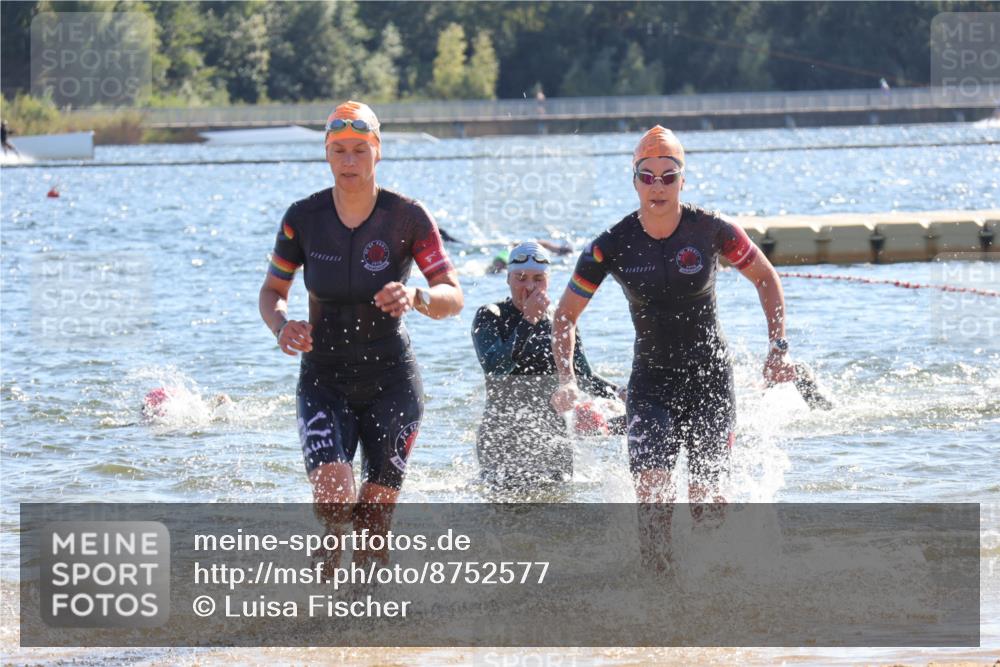 07.09.2025 - 19. Norderstedt Triathlon Luisa Fischer http://msf.ph/oto/8752577 07.09.2025 15:34:28 Schwimmen 1051, 1054, 1065, 1073, 1092, 1099, 1563 meine-sportfotos.de