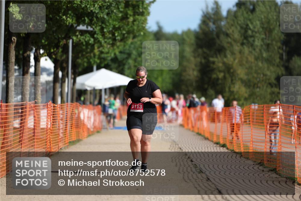 07.09.2025 - 19. Norderstedt Triathlon Michael Strokosch http://msf.ph/oto/8752578 07.09.2025 10:36:43 Laufen 1113 meine-sportfotos.de