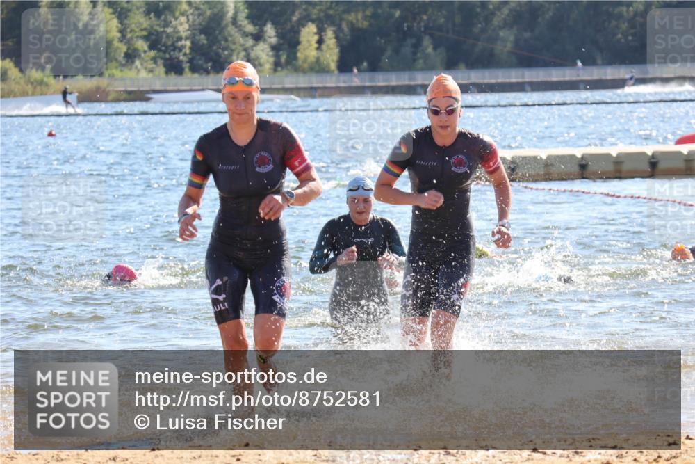 07.09.2025 - 19. Norderstedt Triathlon Luisa Fischer http://msf.ph/oto/8752581 07.09.2025 15:34:28 Schwimmen 1051, 1054, 1065, 1073, 1092, 1099, 1563 meine-sportfotos.de