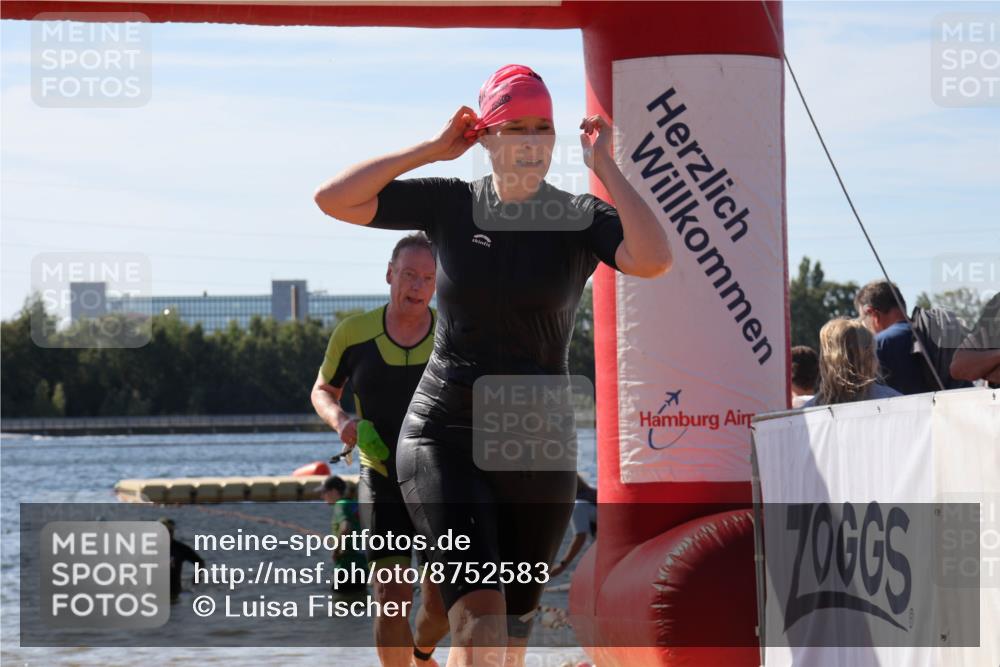 07.09.2025 - 19. Norderstedt Triathlon Luisa Fischer http://msf.ph/oto/8752583 07.09.2025 11:23:20 Schwimmen 703, 807, 857, 1282, 1349 meine-sportfotos.de