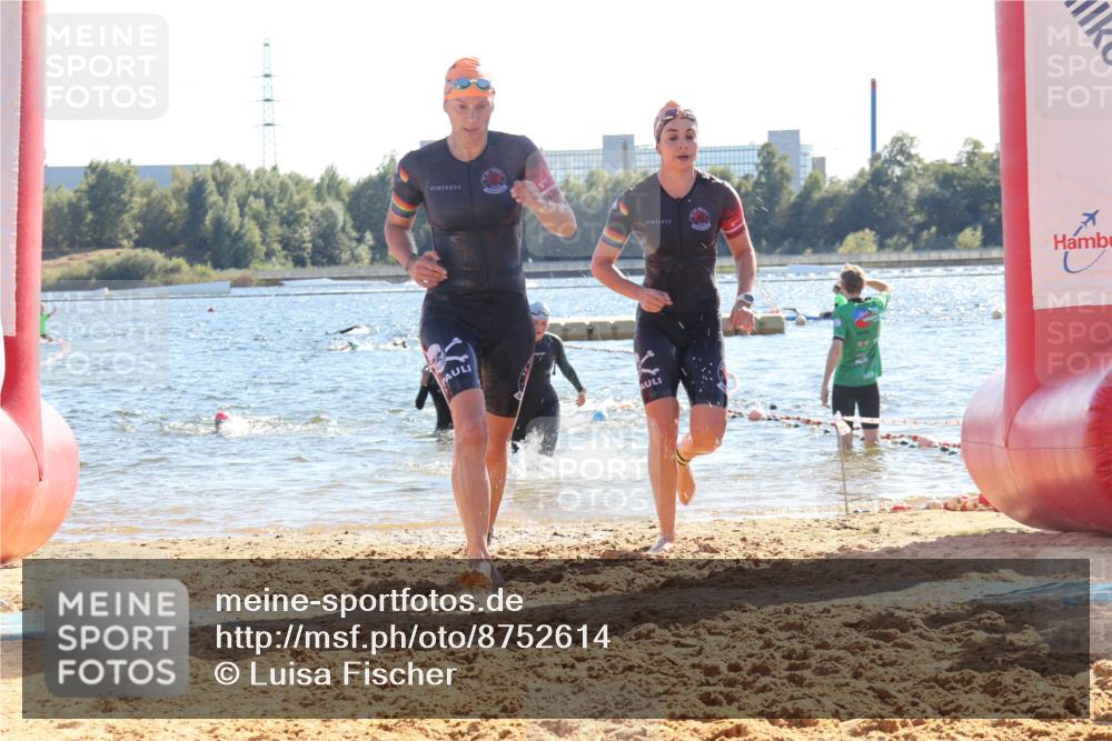 07.09.2025 - 19. Norderstedt Triathlon Luisa Fischer http://msf.ph/oto/8752614 07.09.2025 15:34:31 Schwimmen 1051, 1054, 1065, 1073, 1092, 1099, 1563 meine-sportfotos.de