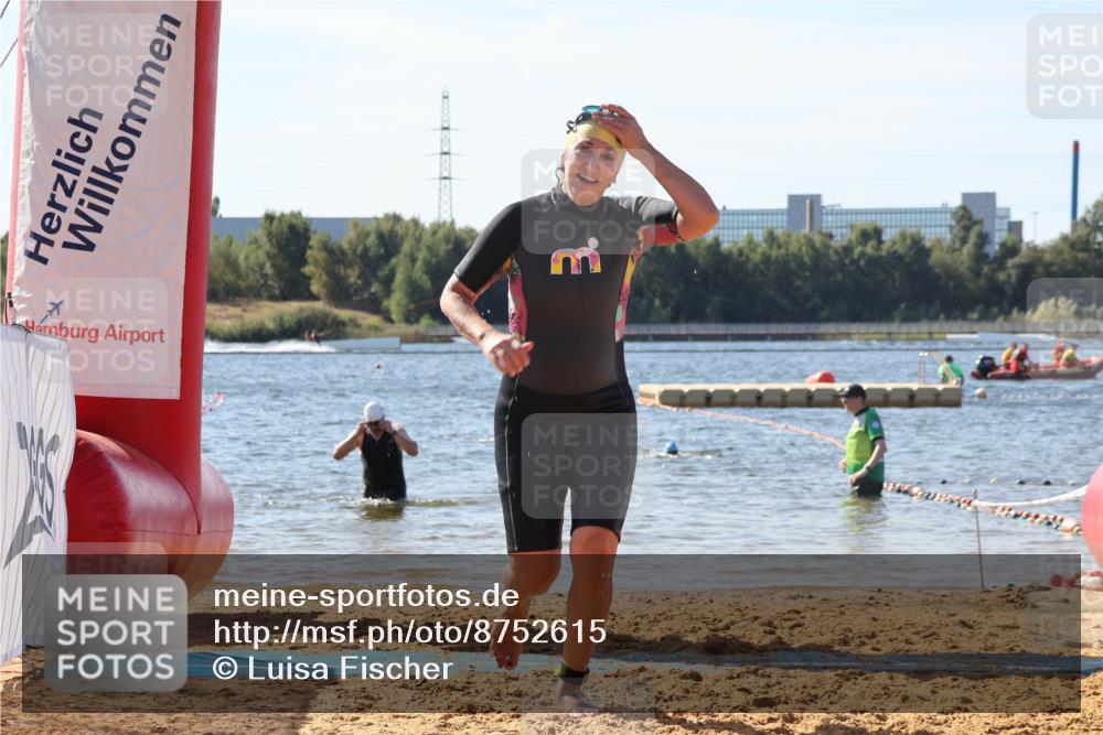 07.09.2025 - 19. Norderstedt Triathlon Luisa Fischer http://msf.ph/oto/8752615 07.09.2025 11:23:36 Schwimmen 1380 meine-sportfotos.de