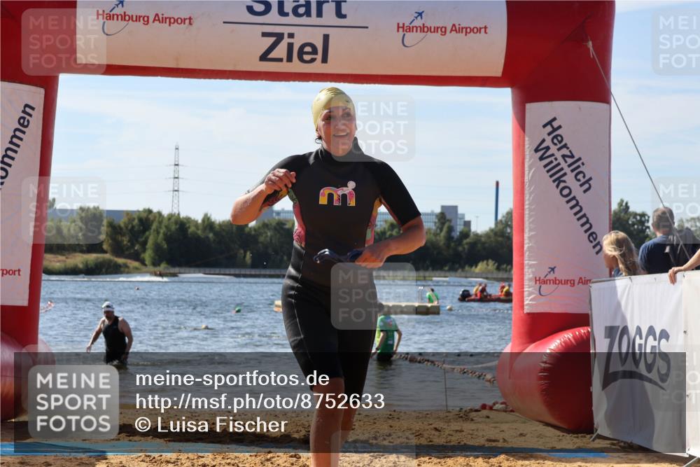 07.09.2025 - 19. Norderstedt Triathlon Luisa Fischer http://msf.ph/oto/8752633 07.09.2025 11:23:37 Schwimmen 1380 meine-sportfotos.de