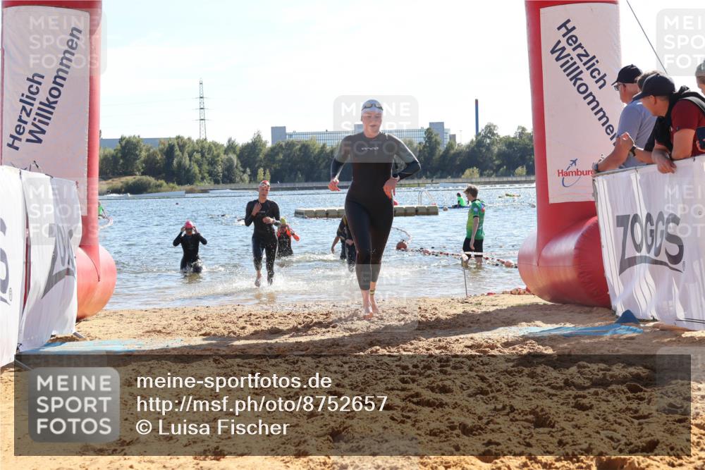 07.09.2025 - 19. Norderstedt Triathlon Luisa Fischer http://msf.ph/oto/8752657 07.09.2025 15:34:36 Schwimmen 1051, 1054, 1064, 1069, 1105, 1563 meine-sportfotos.de