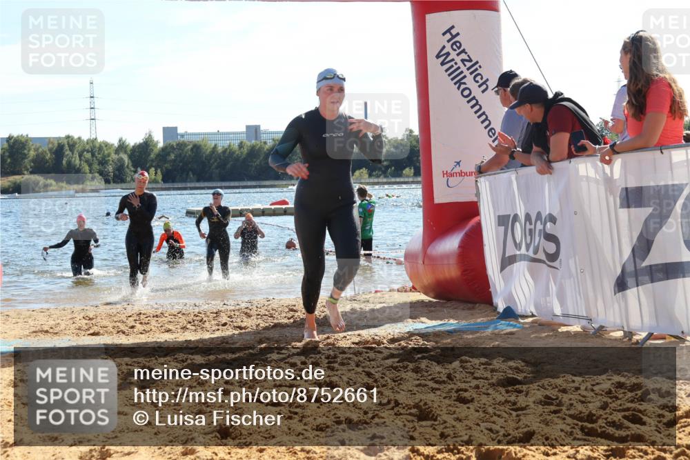 07.09.2025 - 19. Norderstedt Triathlon Luisa Fischer http://msf.ph/oto/8752661 07.09.2025 15:34:37 Schwimmen 1051, 1054, 1064, 1069, 1105 meine-sportfotos.de