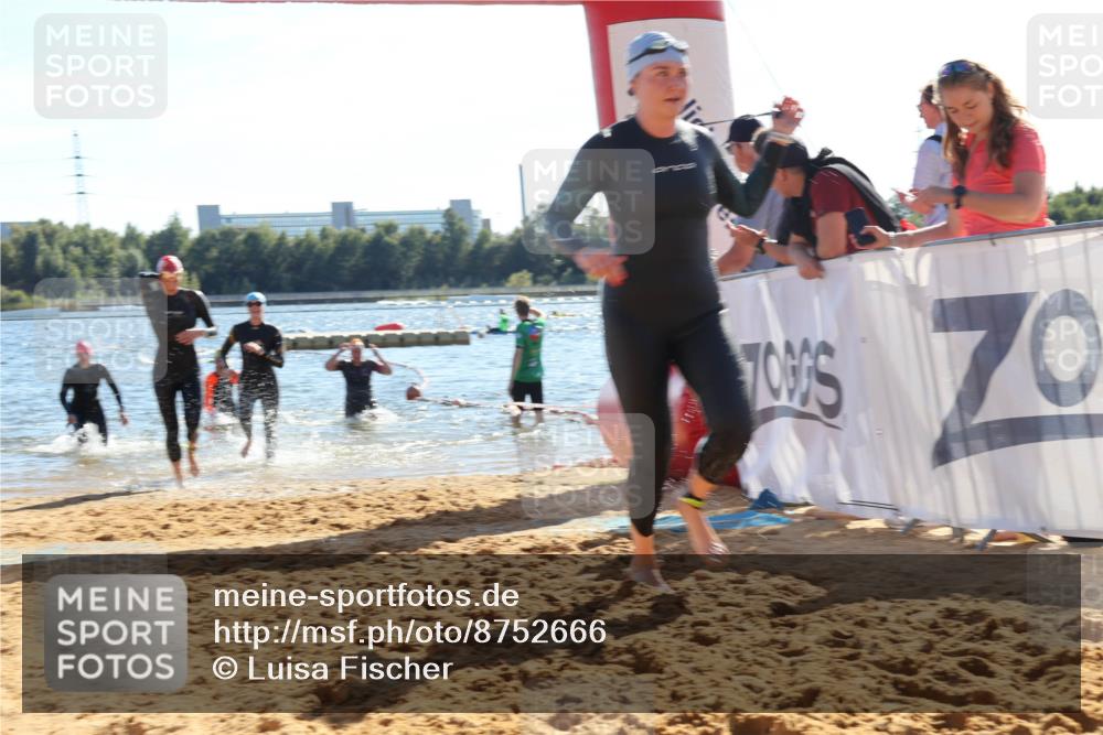 07.09.2025 - 19. Norderstedt Triathlon Luisa Fischer http://msf.ph/oto/8752666 07.09.2025 15:34:38 Schwimmen 1051, 1054, 1064, 1069, 1070, 1105 meine-sportfotos.de