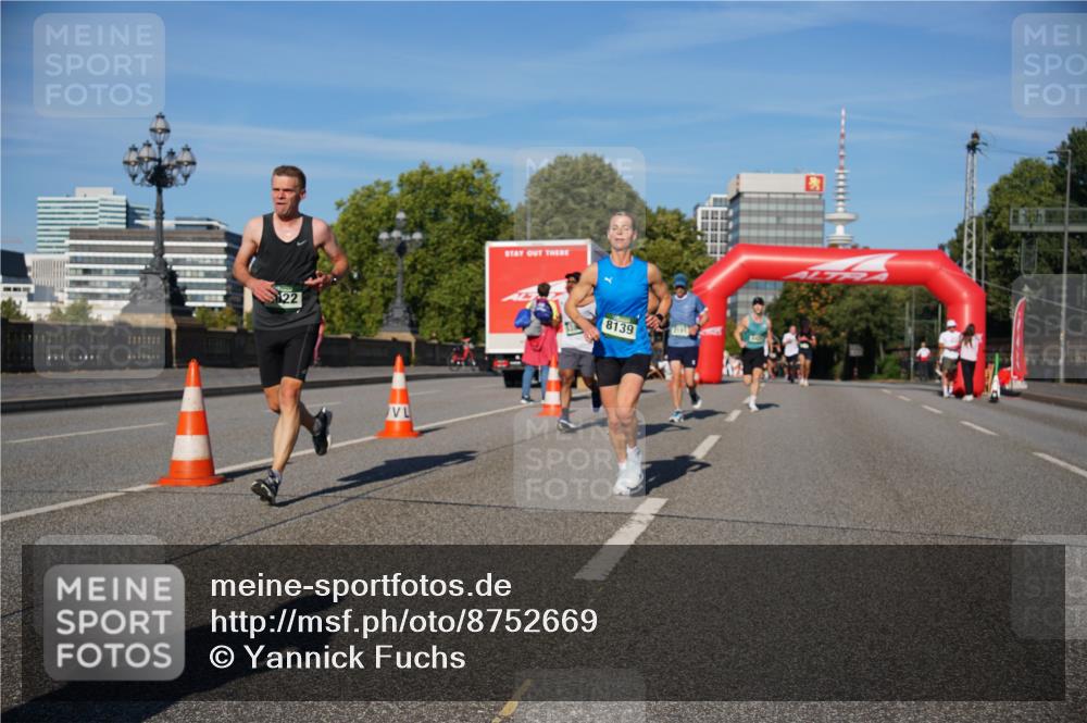 07.09.2025 - BARMER Alsterlauf Yannick Fuchs http://msf.ph/oto/8752669 07.09.2025 09:36:28 Laufen 22, 8139 meine-sportfotos.de