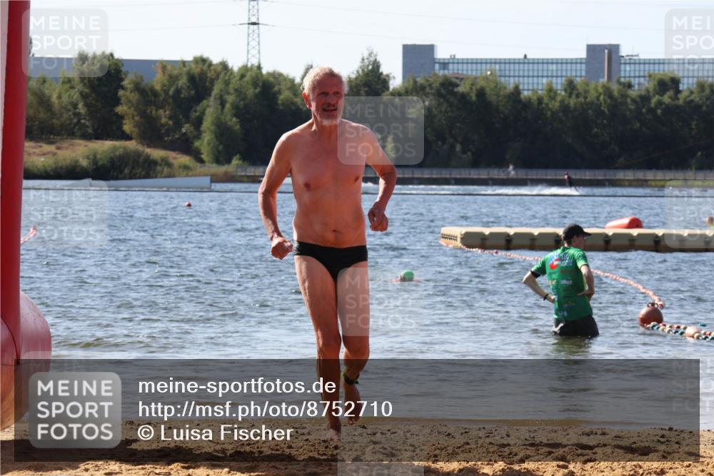 07.09.2025 - 19. Norderstedt Triathlon Luisa Fischer http://msf.ph/oto/8752710 07.09.2025 11:24:12 Schwimmen 192, 823 meine-sportfotos.de