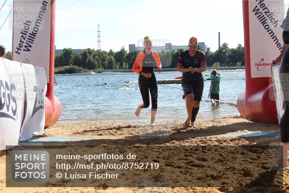 07.09.2025 - 19. Norderstedt Triathlon Luisa Fischer http://msf.ph/oto/8752719 07.09.2025 15:34:45 Schwimmen 1047, 1064, 1069, 1070, 1089, 1105 meine-sportfotos.de