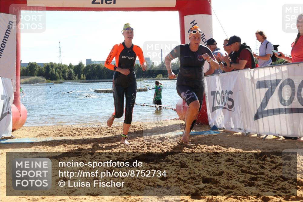 07.09.2025 - 19. Norderstedt Triathlon Luisa Fischer http://msf.ph/oto/8752734 07.09.2025 15:34:46 Schwimmen 1047, 1064, 1069, 1070, 1089, 1105 meine-sportfotos.de