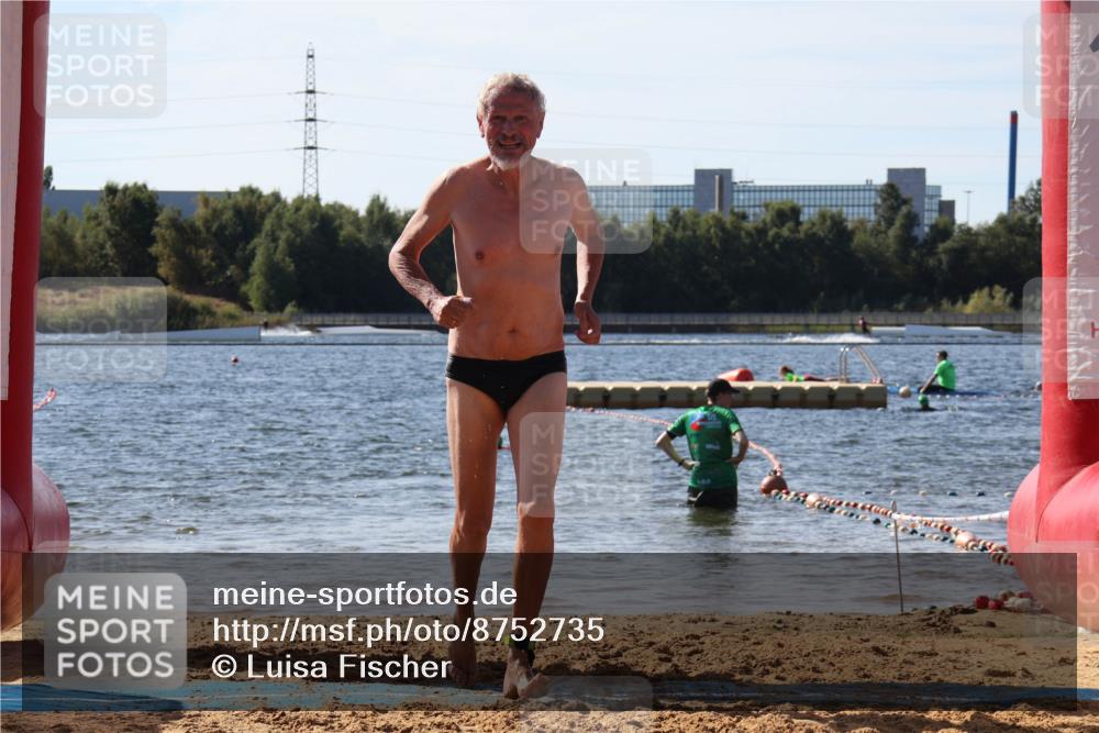 07.09.2025 - 19. Norderstedt Triathlon Luisa Fischer http://msf.ph/oto/8752735 07.09.2025 11:24:14 Schwimmen 192 meine-sportfotos.de