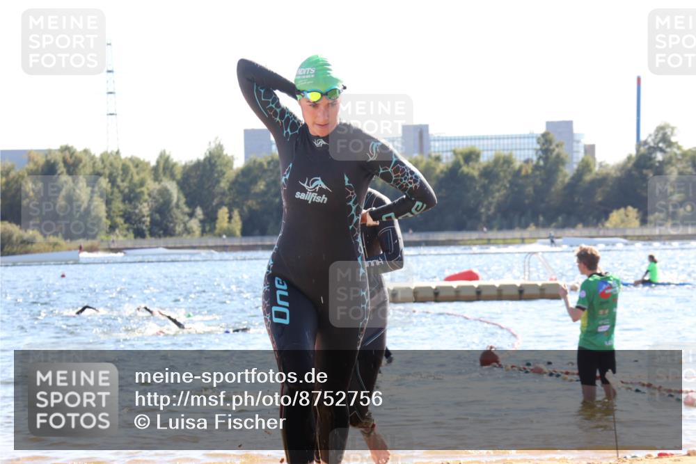 07.09.2025 - 19. Norderstedt Triathlon Luisa Fischer http://msf.ph/oto/8752756 07.09.2025 15:35:17 Schwimmen 1043, 1085 meine-sportfotos.de