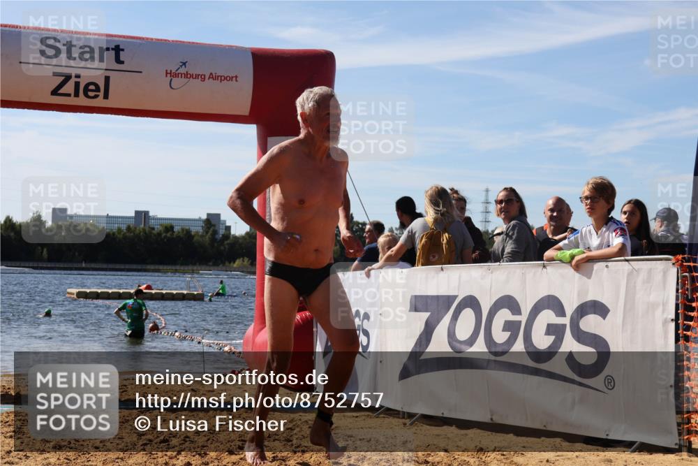 07.09.2025 - 19. Norderstedt Triathlon Luisa Fischer http://msf.ph/oto/8752757 07.09.2025 11:24:16 Schwimmen 192 meine-sportfotos.de