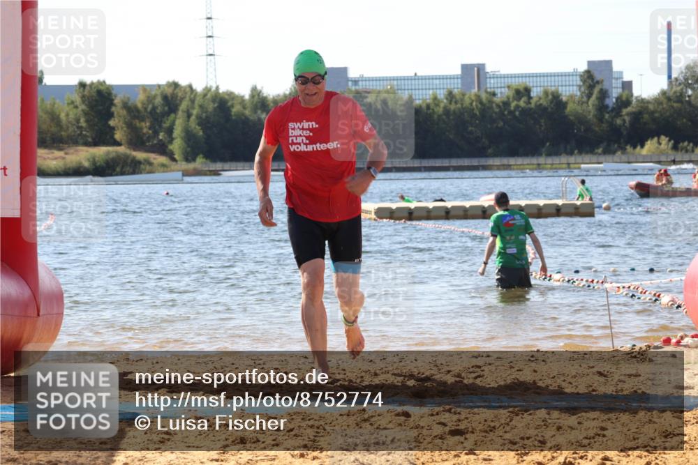 07.09.2025 - 19. Norderstedt Triathlon Luisa Fischer http://msf.ph/oto/8752774 07.09.2025 11:24:47 Schwimmen 830 meine-sportfotos.de