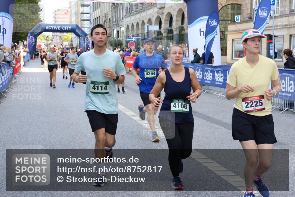 07.09.2025 - BARMER Alsterlauf Strokosch-Dieckow http://msf.ph/oto/8752817 07.09.2025 10:14:47 Ziel 2158, 2651, 2674, 3132, 3133, 3722, 3771, 4020, 4021, 4177, 4520, 4556, 4607, 4608, 4878, 4879, 5134, 5270, 5271, 5281, 5291, 5631, 8413 meine-sportfotos.de