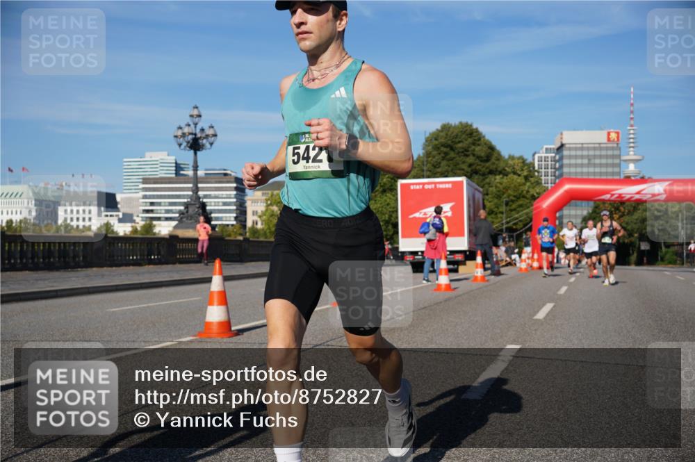 07.09.2025 - BARMER Alsterlauf Yannick Fuchs http://msf.ph/oto/8752827 07.09.2025 09:36:32 Laufen 542 meine-sportfotos.de