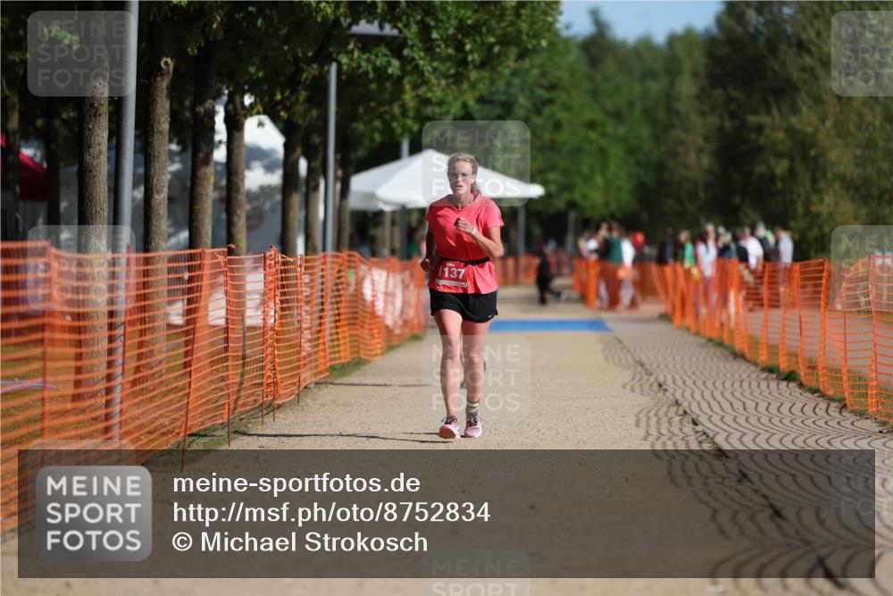 07.09.2025 - 19. Norderstedt Triathlon Michael Strokosch http://msf.ph/oto/8752834 07.09.2025 10:37:05 Laufen 1137, 1149 meine-sportfotos.de